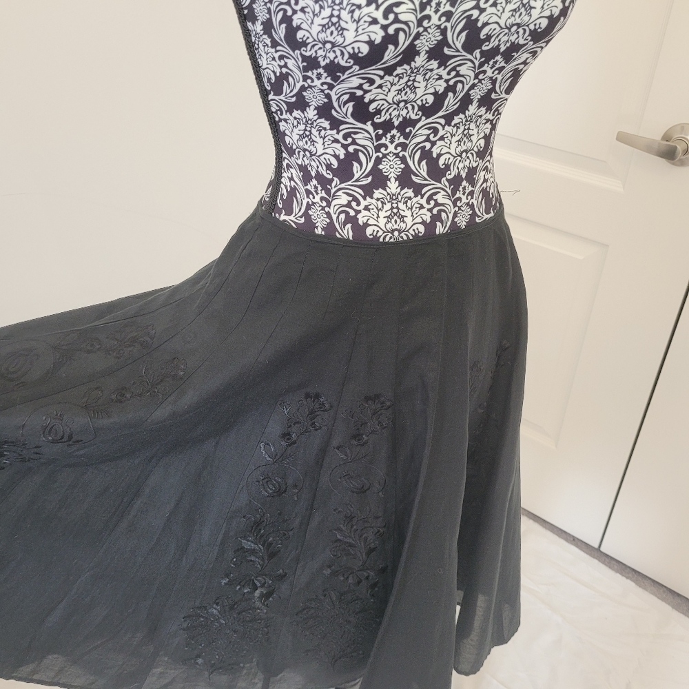 Women Cotton black skirt
